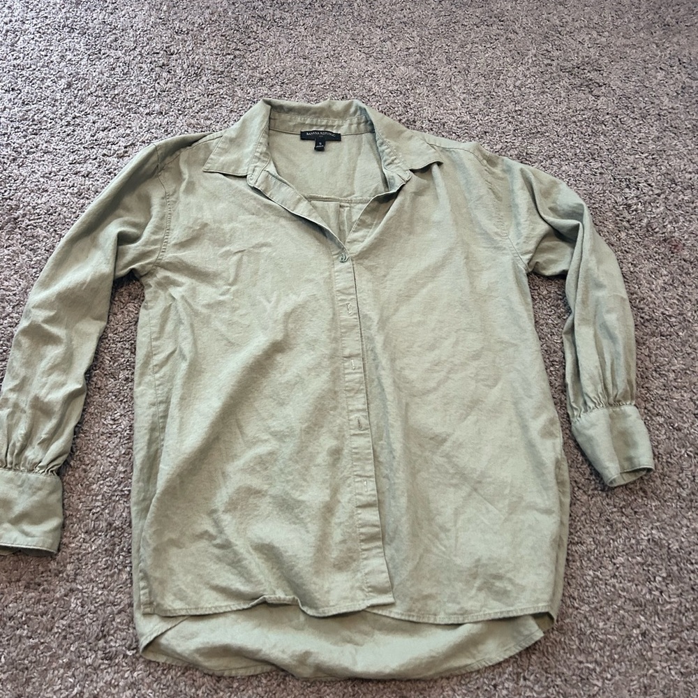 Banana Republic linen long sleeve button up size small women’s
